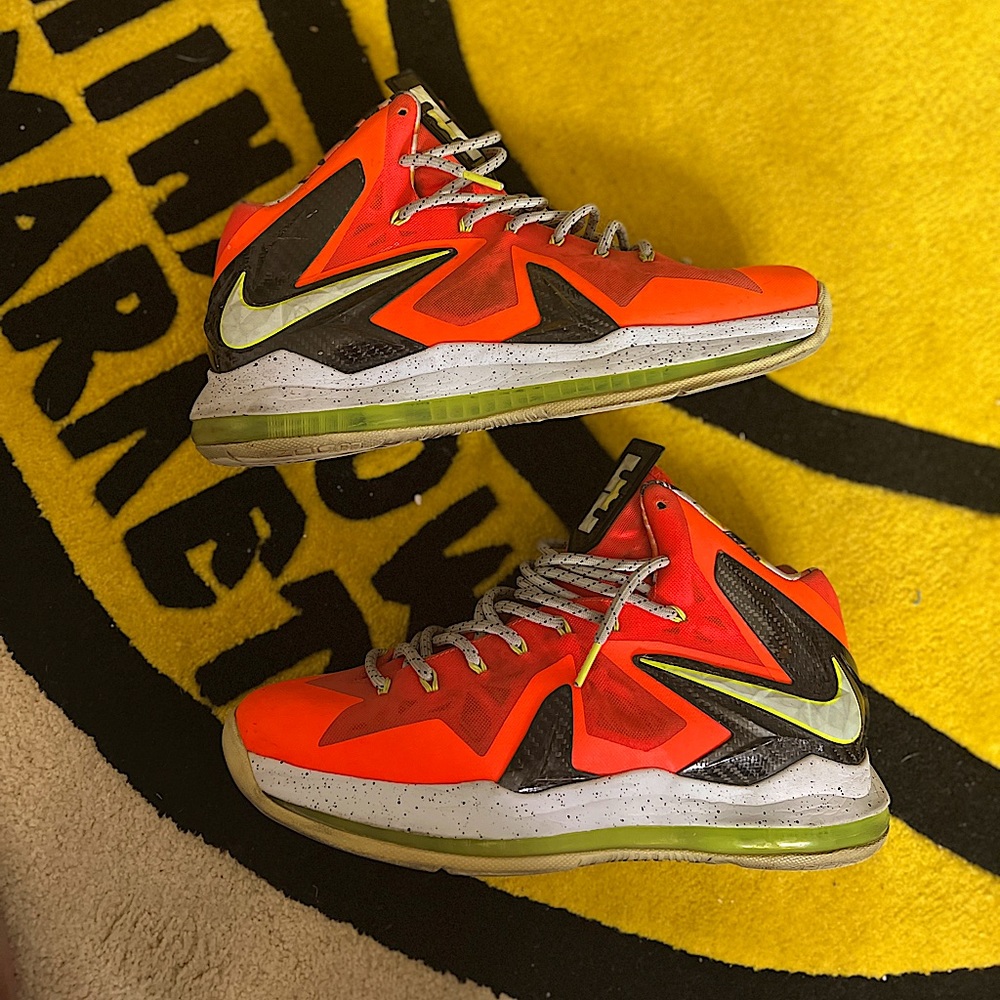 Priced to sell!!! Vintage LeBron Elite 10 Bright Crimson 🔥